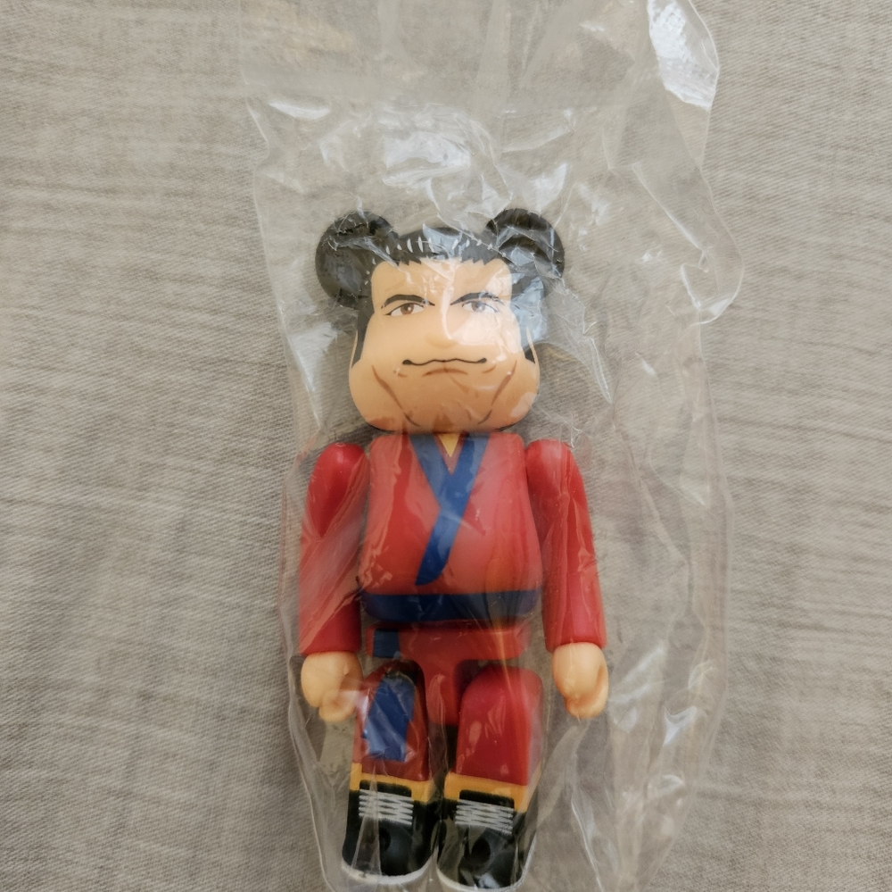 Bearbrick series 44 Antonio Inoki